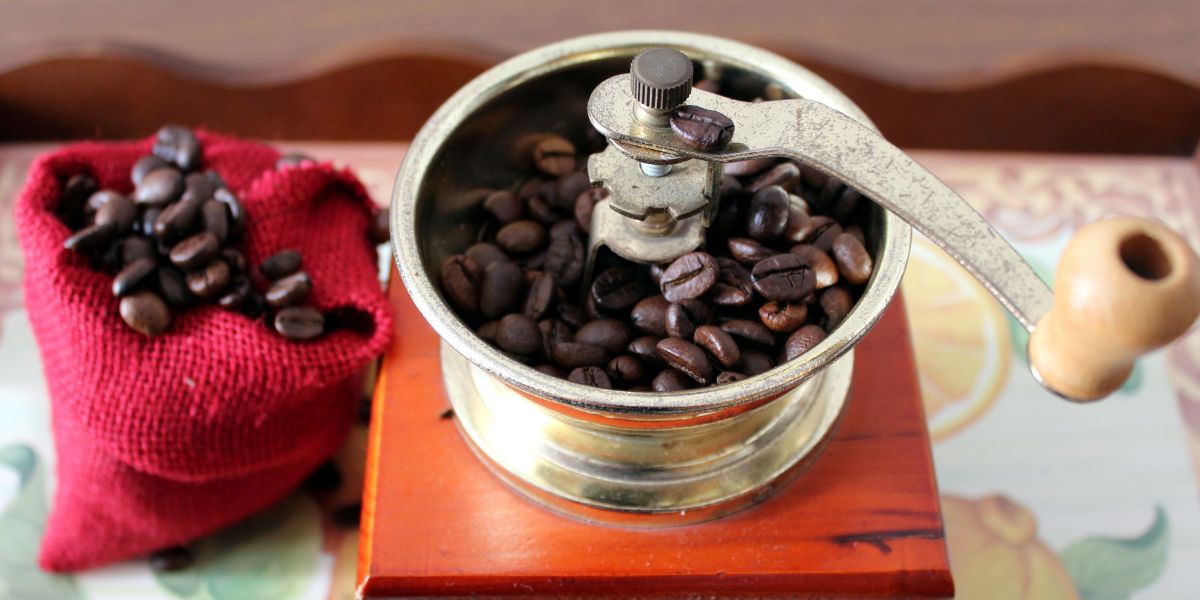Cómo quitar la estática del molinillo de café: consejos y trucos efectivos